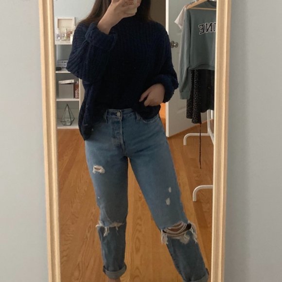 Levis Vintage Medium Wash Boyfriend Jeans - Picture 1 of 3